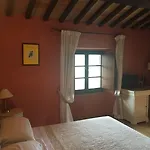 Castello Di Baccaresca Фермерский дом