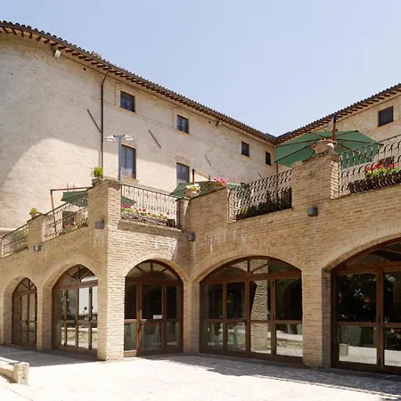 Castello Di Baccaresca Farm stay *