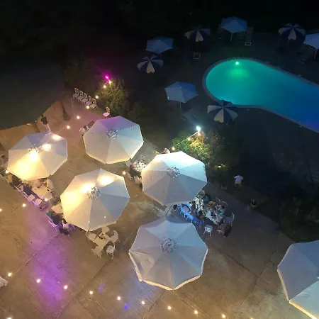 Castello Di Baccaresca Çiftlik konaklama Branca