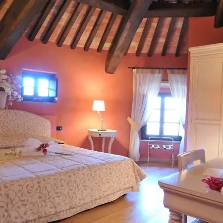 Castello Di Baccaresca Agroturismo