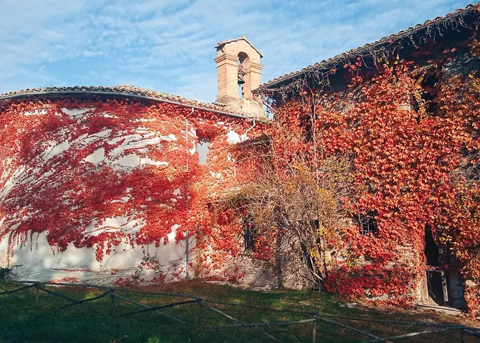 Castello Di Baccaresca Alloggio per agriturismo *