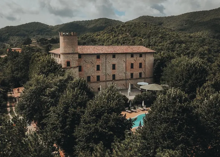 Фермерский дом Castello Di Baccaresca Branca