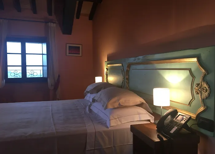 Castello Di Baccaresca *