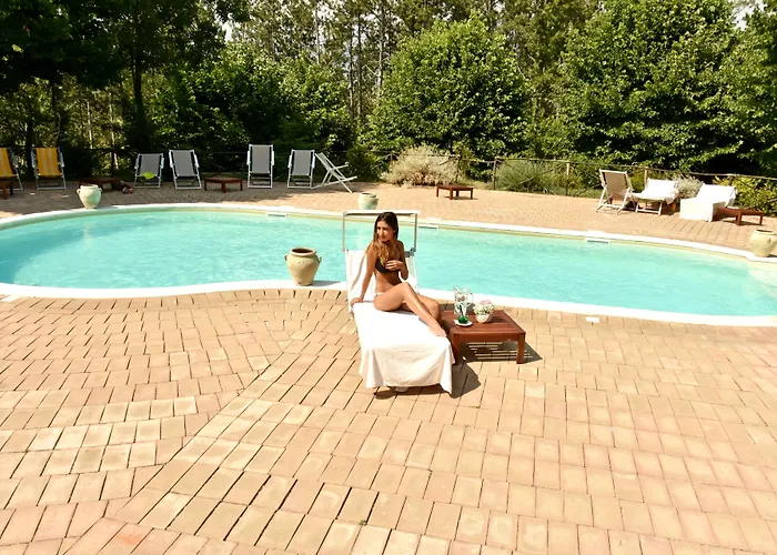 Castello Di Baccaresca Alloggio per agriturismo *